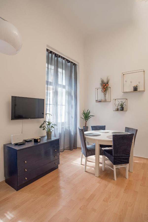 Magnolia Apartment Zagreb Bagian luar foto